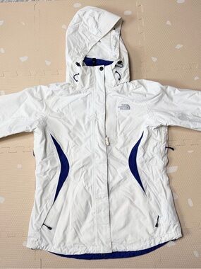 NWOT The North Face HyVent DT Windbreake Rain Jacket Women's Size M White Blue